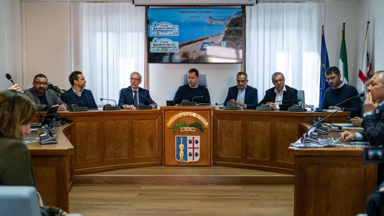 Presentata la quarta edizione del Rally Sulcis Iglesiente, che si disputerà il 13-15 marzo e sarà il primo round della Coppa Rally di Zona in Sardegna. La manifestazione promuoverà il territorio regalando una vetrina unica a 12 comuni
